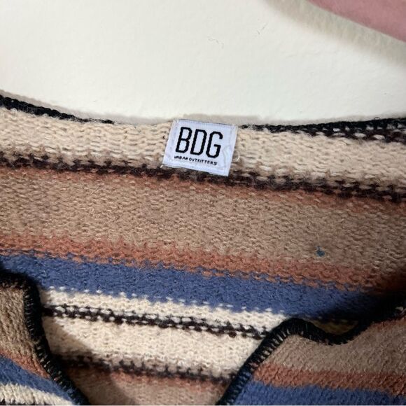 ✨ BDG Urban Outfitters Striped Notch Neck Crop Top Sweater Brown - Picture 5 of 14